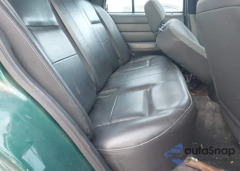 2006 Ford Crown Victoria Police/Police Interceptor из США, поврежденный, VIN 2FAHP71W66X124316